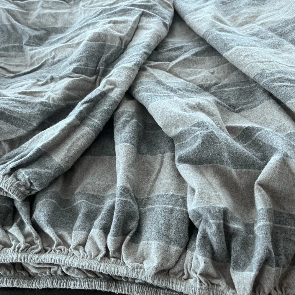 La Rochelle Company Sheet Set